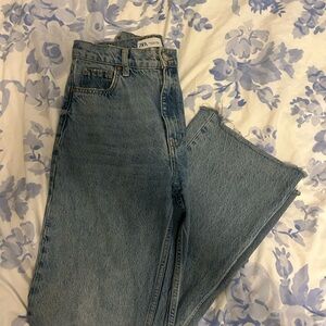 Zara Women's Light Blue Straight Leg Jeans